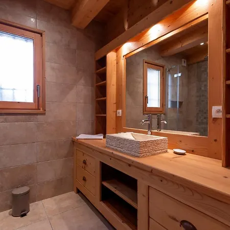 Chalet Les Bognettes 10 Personnes *